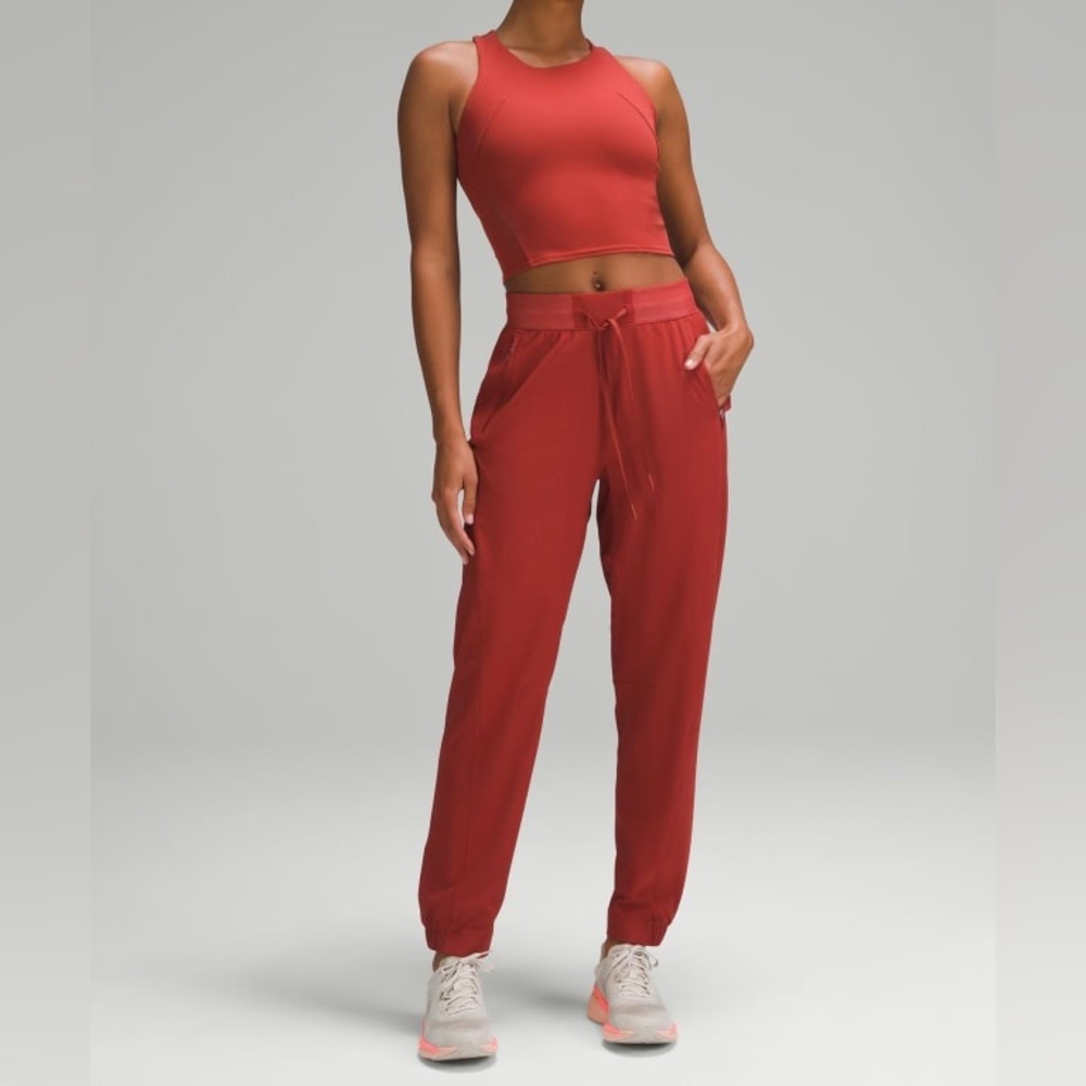 Lululemon License to Train
High-Rise Pant Terra Orange